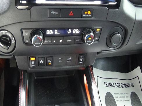 Used 2023 Nissan Frontier PRO-4X w/ Pro Convenience Package image 27