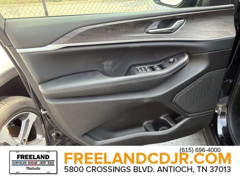 New 2026 Jeep Grand Cherokee Altitude AWD/4WD image 15