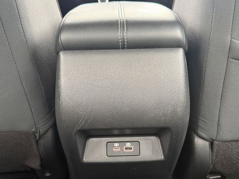 Used 2025 Nissan Altima 2.5 SV FWD image 23