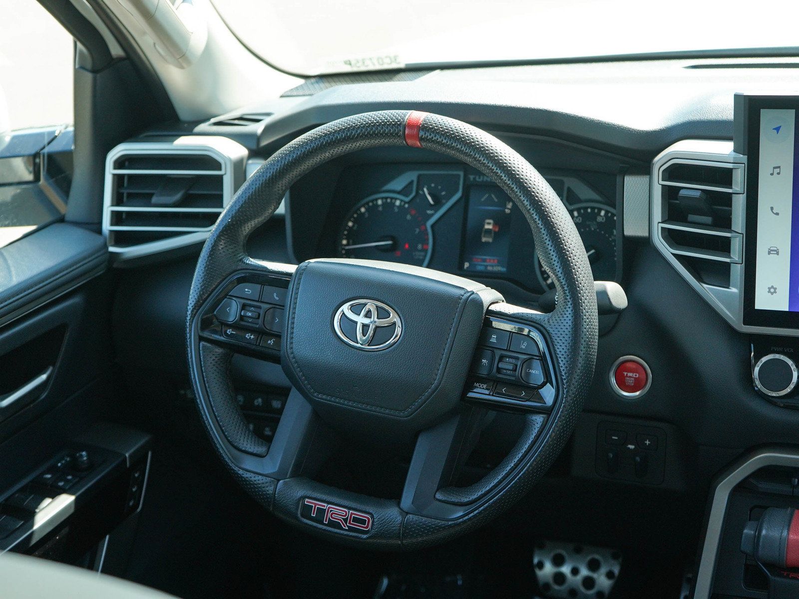 Used 2022 Toyota Tundra Limited AWD/4WD image 14