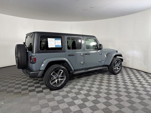 Used 2024 Jeep Wrangler Unlimited w/ Convenience Group AWD/4WD image 6
