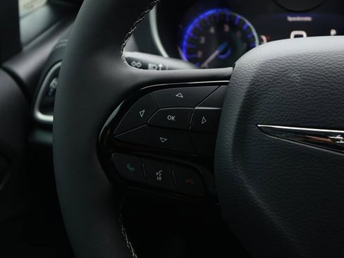 New 2026 Chrysler Pacifica Select w/ S Appearance Package image 13