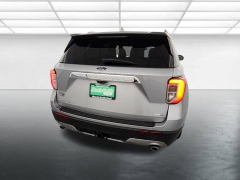 Used 2020 Ford Explorer Limited w/ Class III Trailer Tow Package image 9