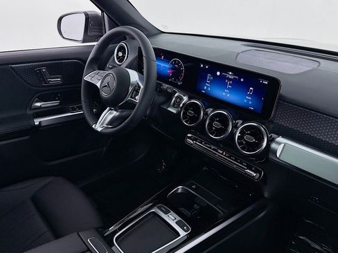 New 2026 Mercedes-Benz GLB 250 image 15
