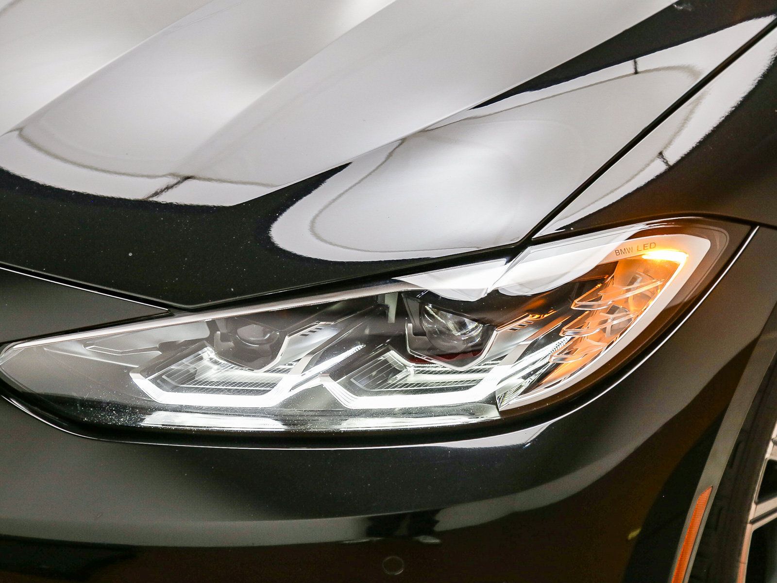 Used 2024 BMW 430i Coupe w/ Convenience Package RWD image 8