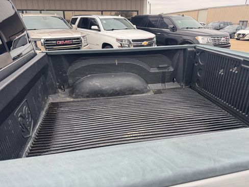 Used 2009 Dodge Ram 1500 Truck SLT image 13