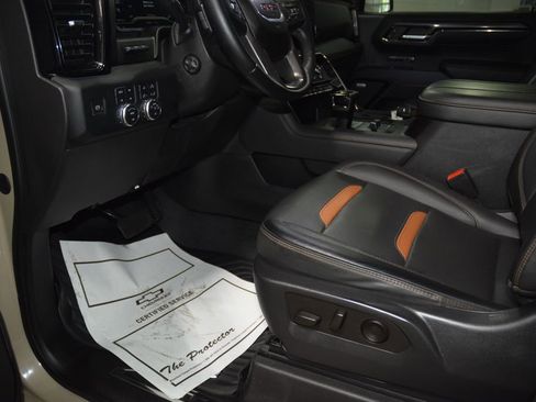 Used 2023 GMC Sierra 1500 AT4 w/ AT4 Premium Package AWD/4WD image 38