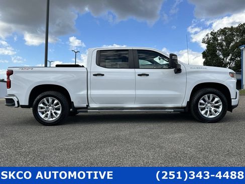 Used 2020 Chevrolet Silverado 1500 Custom w/ Custom Max Trailering Package image 6