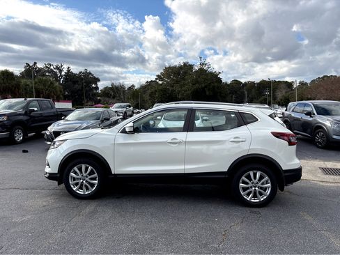 Used 2022 Nissan Rogue Sport SV image 24