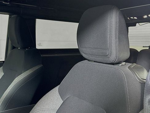 Used 2025 Ford Bronco 2-Door w/ Sasquatch Package image 19