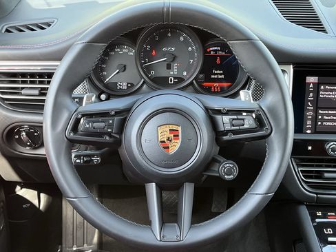 Used 2026 Porsche Macan GTS AWD/4WD image 11