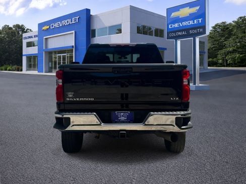Certified 2022 Chevrolet Silverado 2500 LTZ w/ LTZ Plus Package AWD/4WD image 5