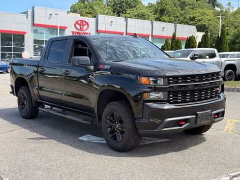 Used 2022 Chevrolet Silverado 1500 Custom Trail Boss w/ Safety Confidence Package AWD/4WD image 3