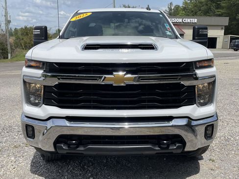 Used 2025 Chevrolet Silverado 2500 LT w/ Convenience Package image 26