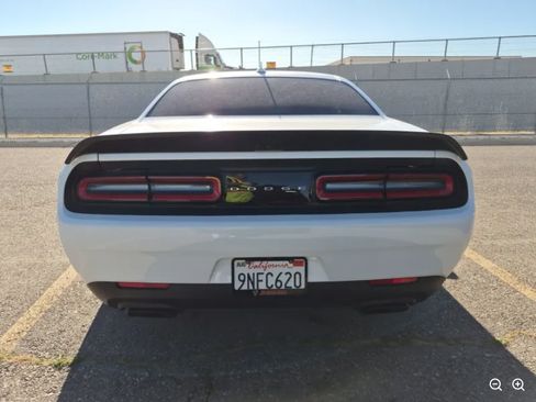 Used 2019 Dodge Challenger SRT Hellcat Redeye RWD image 6