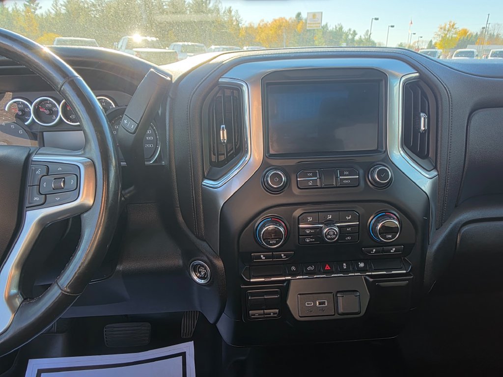 Used 2019 Chevrolet Silverado 1500 RST w/ True North Edition AWD/4WD image 33