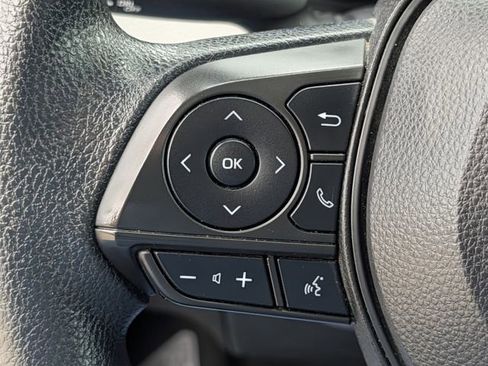 Used 2022 Toyota Corolla L image 21