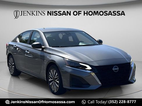 New 2025 Nissan Altima 2.5 SV FWD image 11