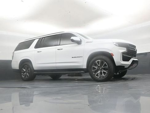 Used 2022 Chevrolet Suburban Z71 AWD/4WD image 41