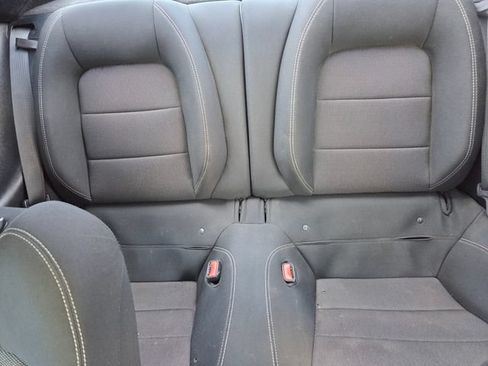 Used 2017 Ford Mustang Coupe RWD image 10