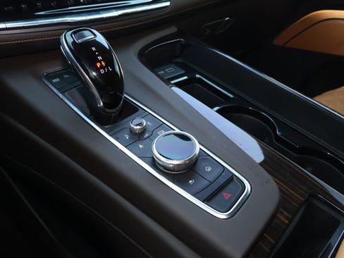 Used 2021 Cadillac Escalade Premium Luxury w/ Driver Assist Tech Package image 36