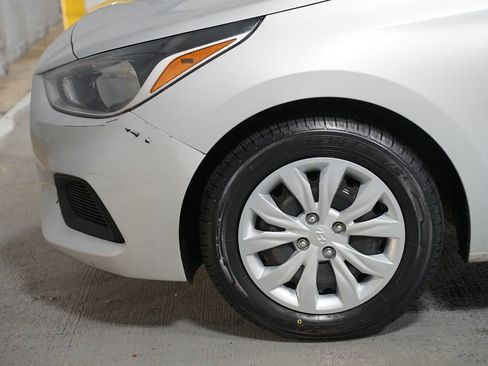 Used 2022 Hyundai Accent SE image 5