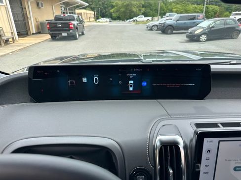New 2026 Ford Expedition Platinum w/ Stealth Appearance Package AWD/4WD image 28