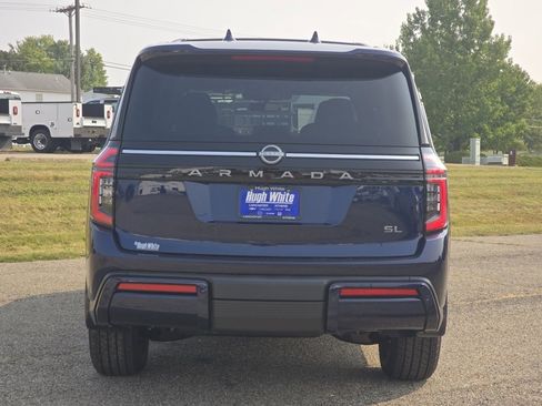 New 2025 Nissan Armada SL w/ Captain's Chari Seat Package image 9
