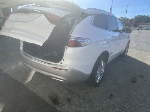Used 2022 Buick Enclave Essence w/ Experience Buick Package image 7