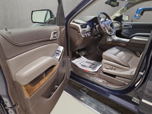 Used 2019 GMC Yukon XL Denali w/ Open Road Package AWD/4WD image 11