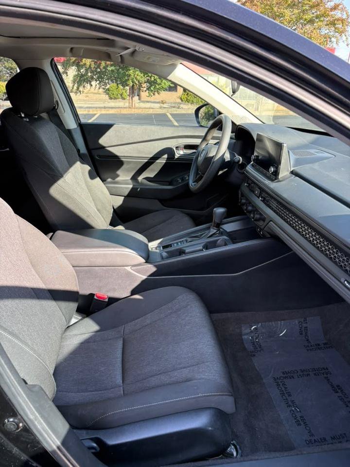 Used 2023 Honda Accord EX image 16