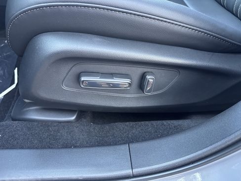 New 2026 Honda HR-V EX-L image 6