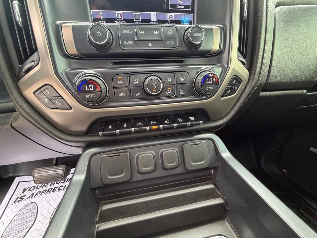 Used 2017 GMC Sierra 2500 Denali AWD/4WD image 31
