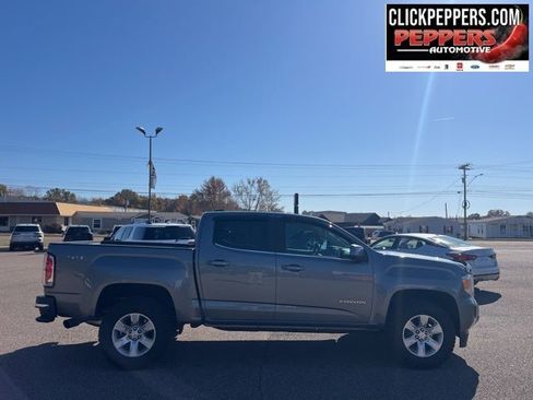 Used 2018 GMC Canyon SLE w/ SLE Convenience Package image 8