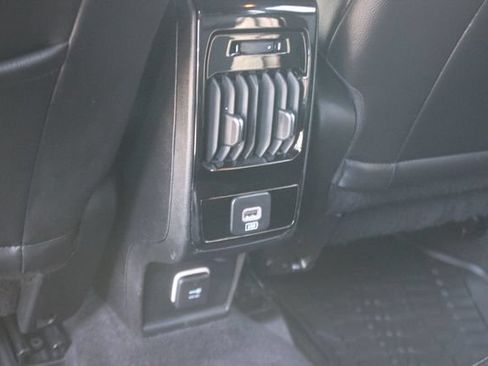 Used 2023 Jeep Compass Latitude AWD/4WD image 25