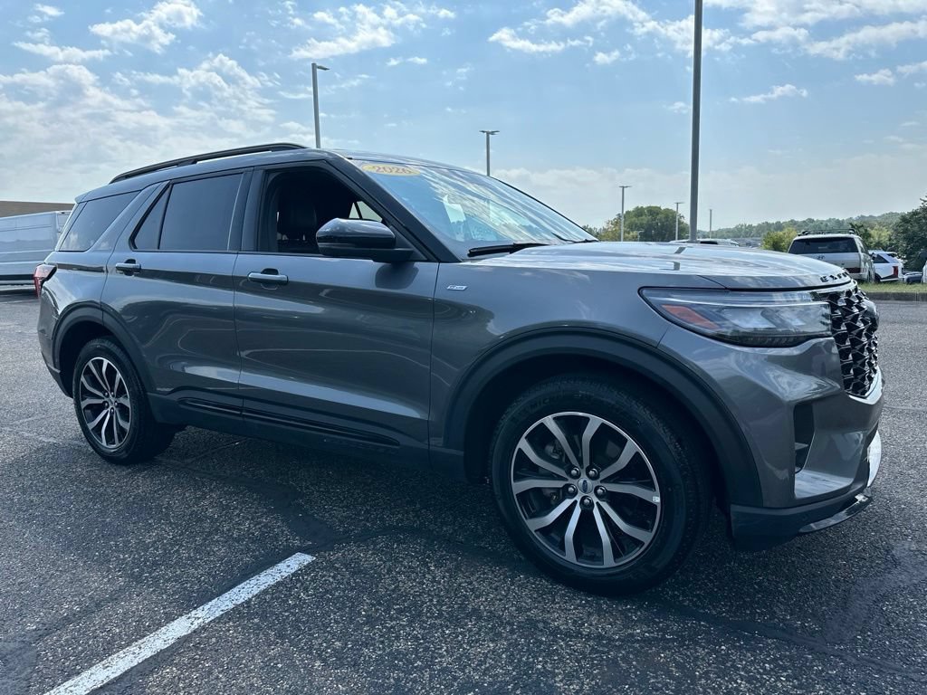 Used 2026 Ford Explorer ST-Line AWD/4WD image 16
