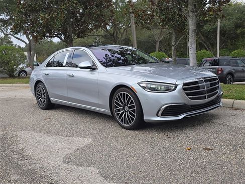 Used 2021 Mercedes-Benz S 580 4MATIC Sedan image 2