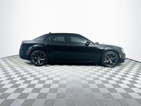 Used 2021 Chrysler 300 S image 8