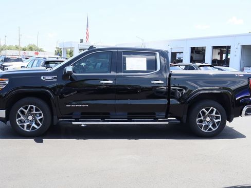 Certified 2024 GMC Sierra 1500 SLT w/ SLT Premium Plus Package AWD/4WD image 6