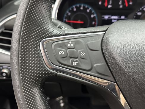 Used 2021 Chevrolet Malibu LT image 19