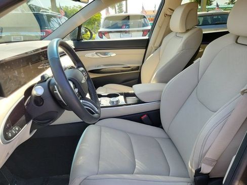 Certified 2026 Genesis GV70 2.5T AWD/4WD image 15