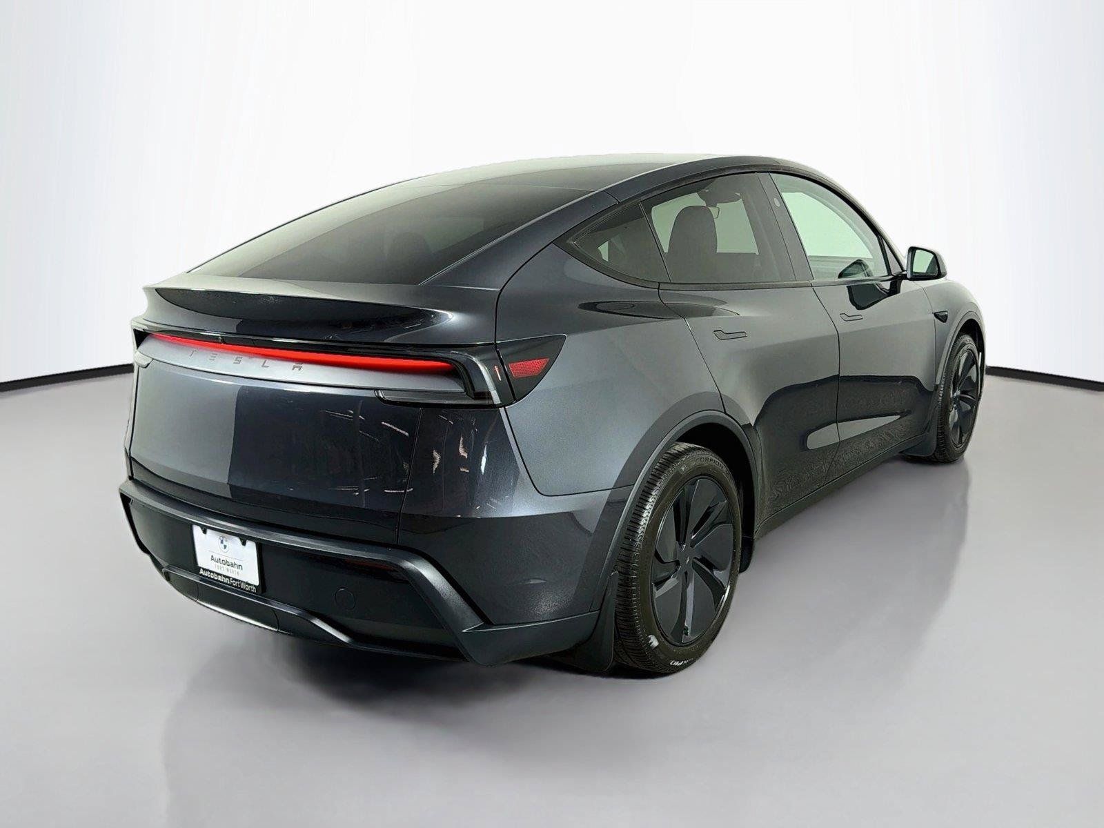 Used 2026 Tesla Model Y 2WD image 5