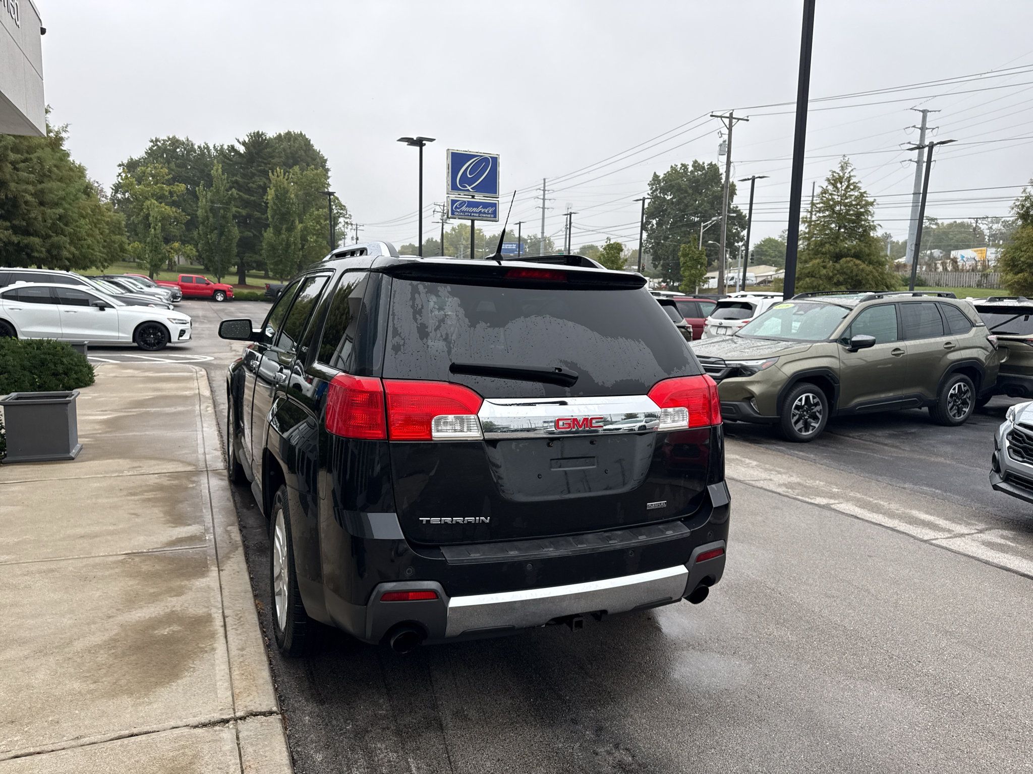 Used 2011 GMC Terrain SLT AWD/4WD image 4