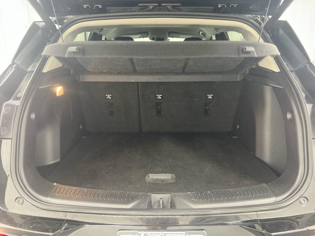 Used 2024 Buick Encore GX Avenir w/ Avenir Convenience Package AWD/4WD image 23
