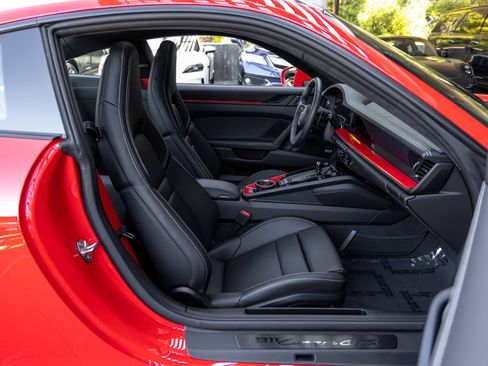 Certified 2026 Porsche 911 Carrera GTS RWD image 50