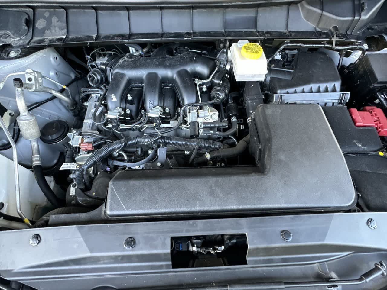 Used 2025 Nissan Pathfinder SL AWD/4WD image 12