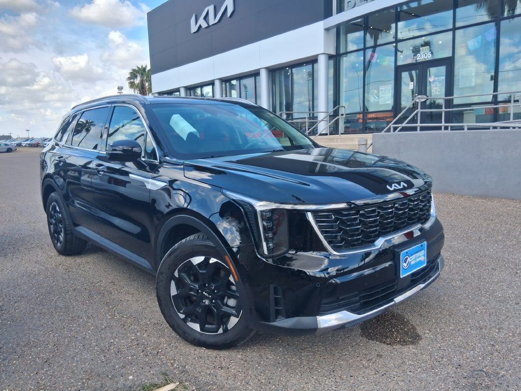 Used 2026 Kia Sorento S FWD image 1