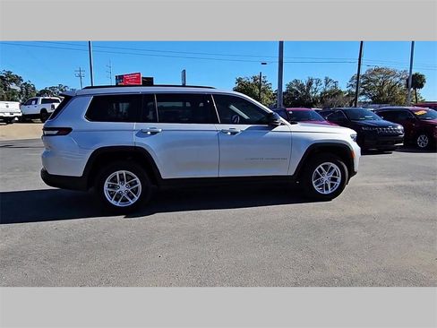 Used 2024 Jeep Grand Cherokee L Laredo w/ Luxury Tech Group I image 34