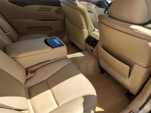Used 2008 Lexus LS 600h L image 19