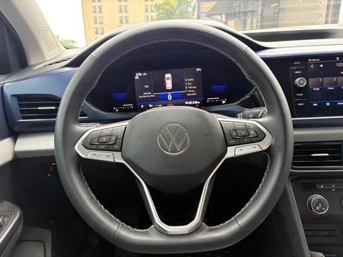Used 2022 Volkswagen Taos SE AWD/4WD image 13